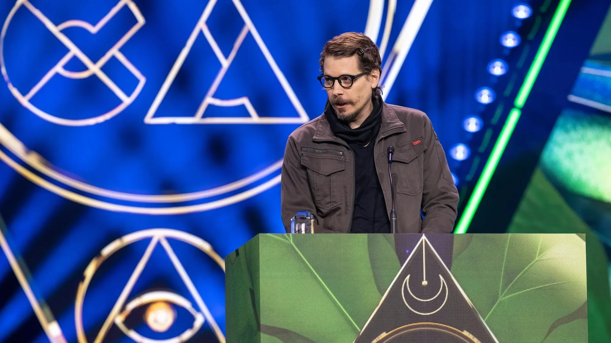 Страх перед цифровым поглощением или почему автор Papers Please скрывает свой новый проект